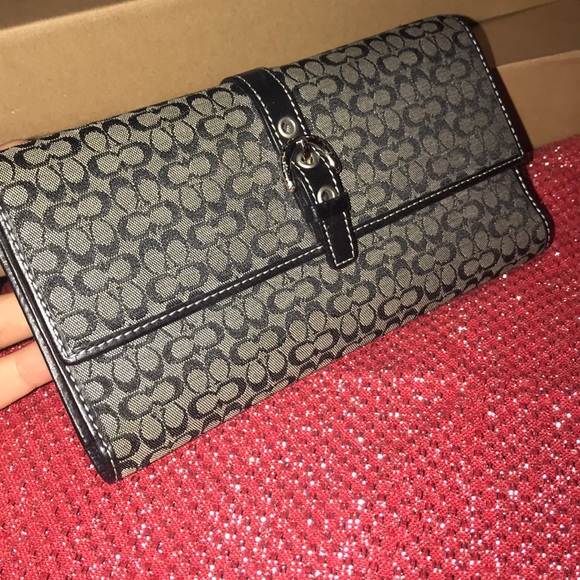 Coach wallet - Picture 2 of 8